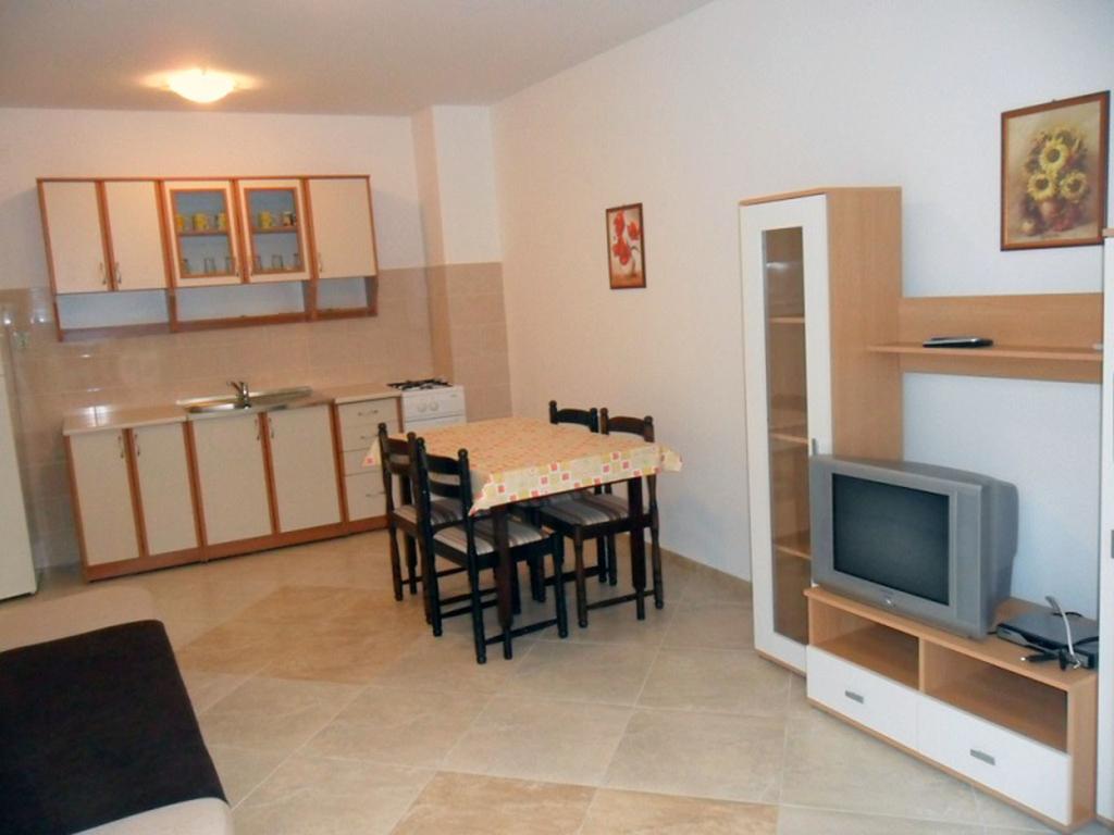 Apartments Mislav Novalja Oda fotoğraf
